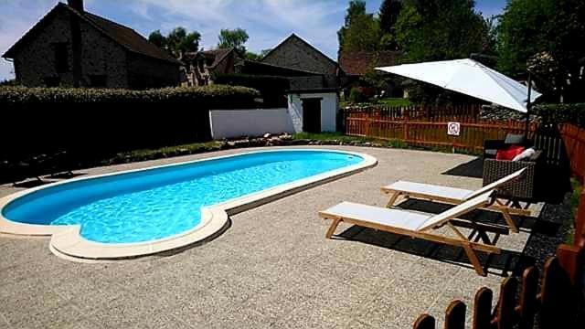 Gite Du Sorbier Le Chalard Exterior photo